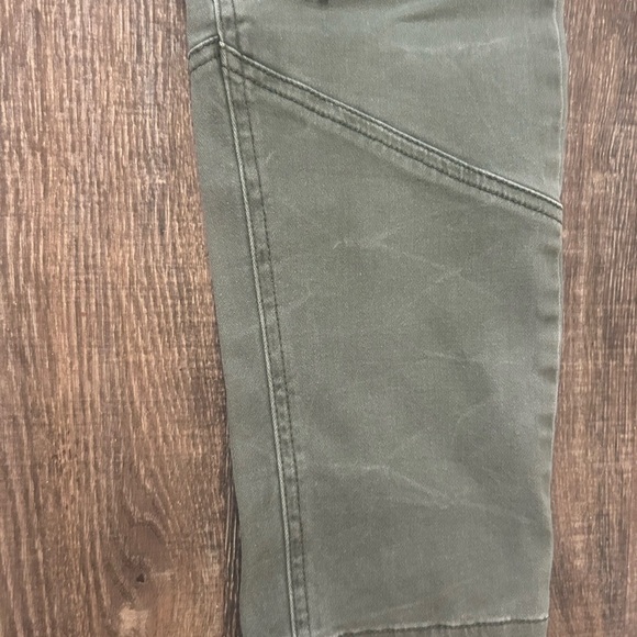 Free People Sz.0 vintage patched crop pants in Excellent used condition - Picture 7 of 14
